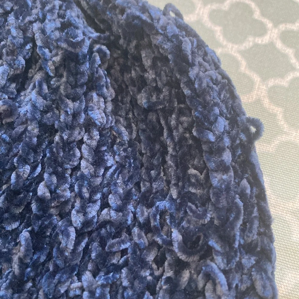 Time and Tru Blue Chenille Winter Beanie Hat